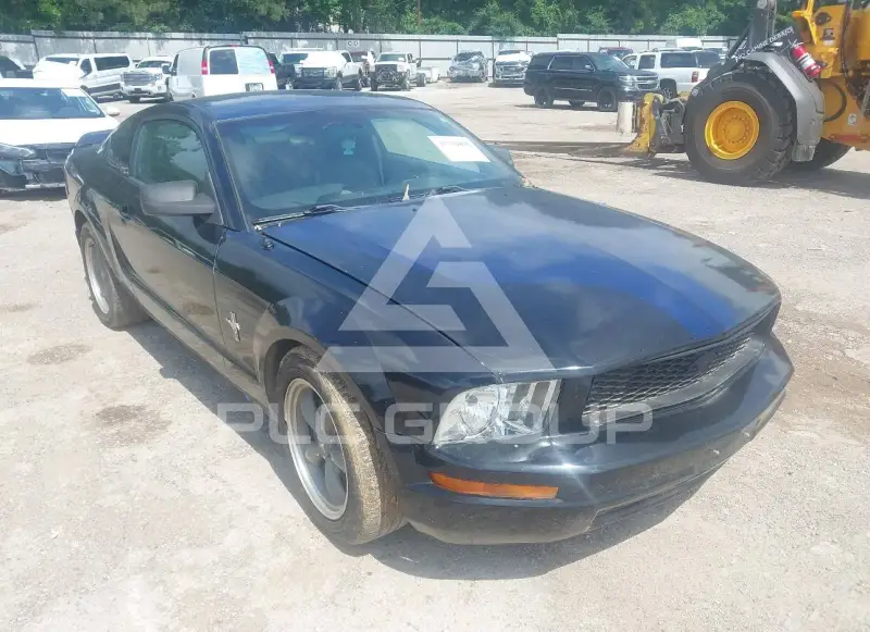 2008 Ford MUSTANG фото