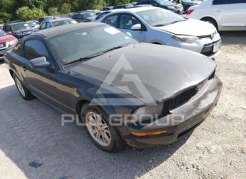 2008 Ford MUSTANG фото