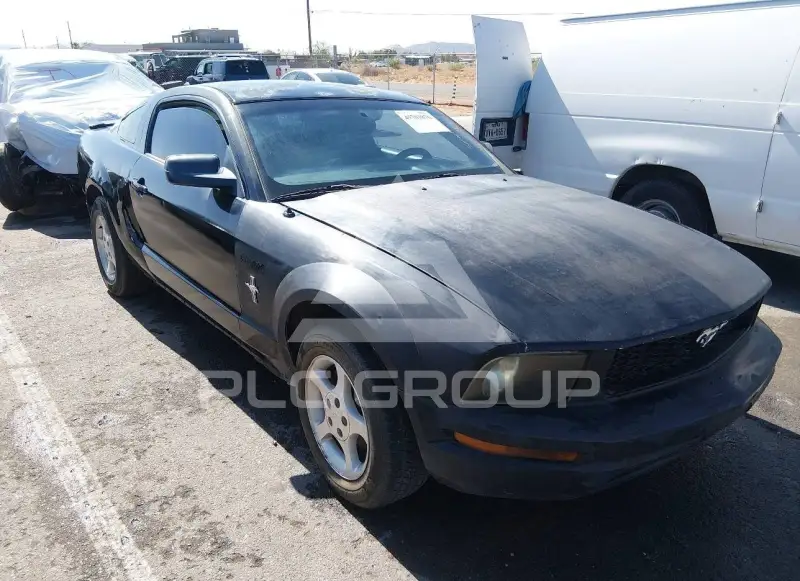 2008 Ford MUSTANG фото
