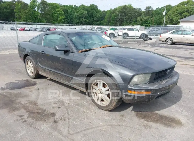 2008 Ford MUSTANG фото