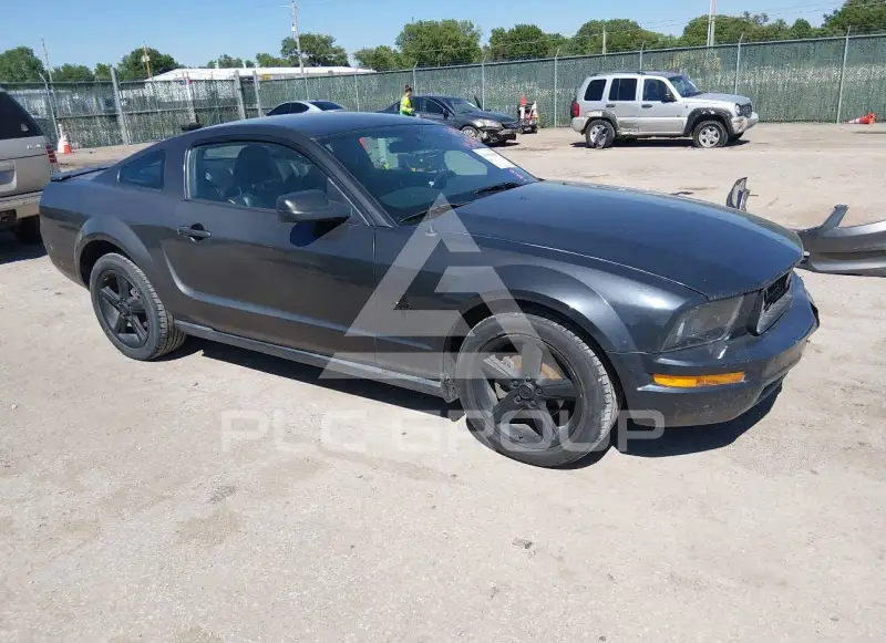 2008 Ford MUSTANG фото