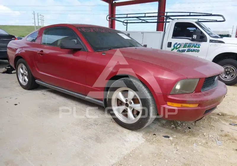 2008 Ford MUSTANG фото