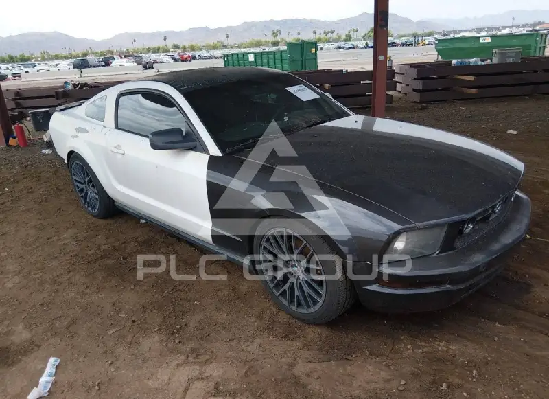 2008 Ford MUSTANG фото