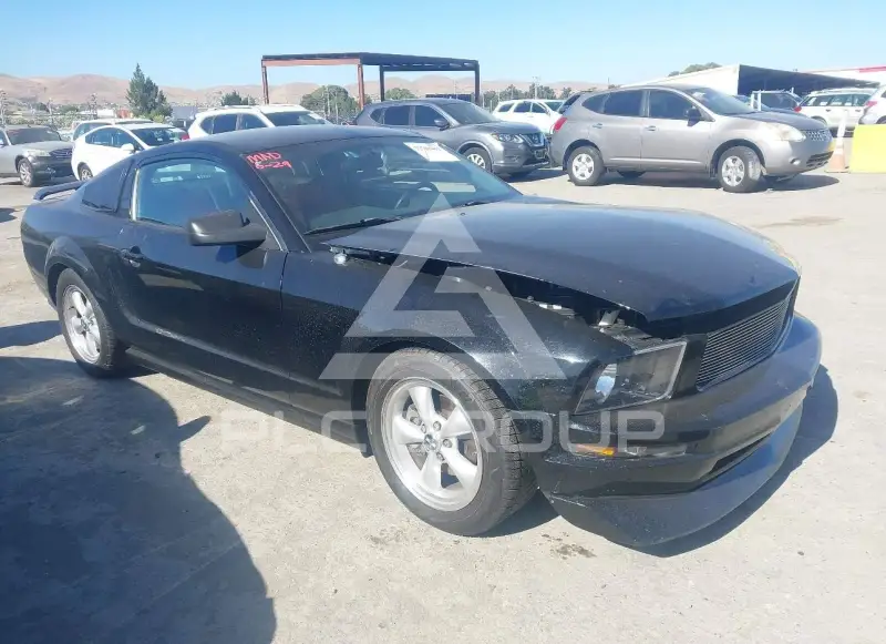 2008 Ford MUSTANG фото