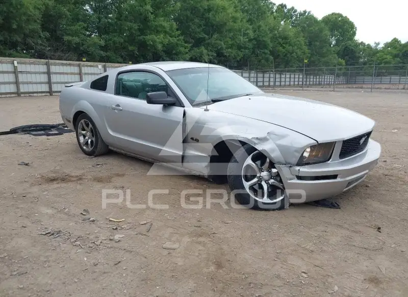 2008 Ford MUSTANG photo