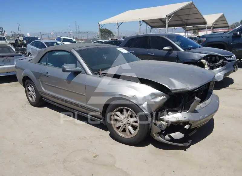 2008 Ford MUSTANG фото