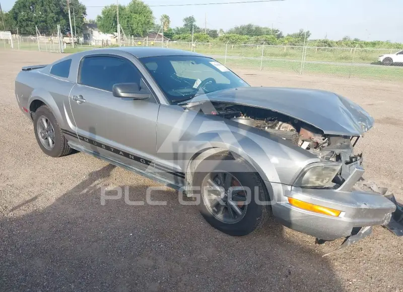 2008 Ford MUSTANG фото