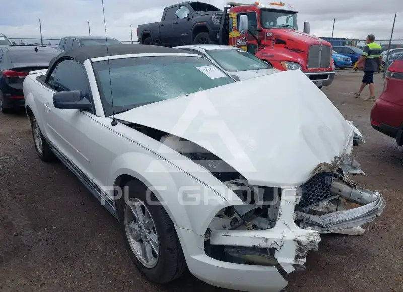 2008 Ford MUSTANG фото