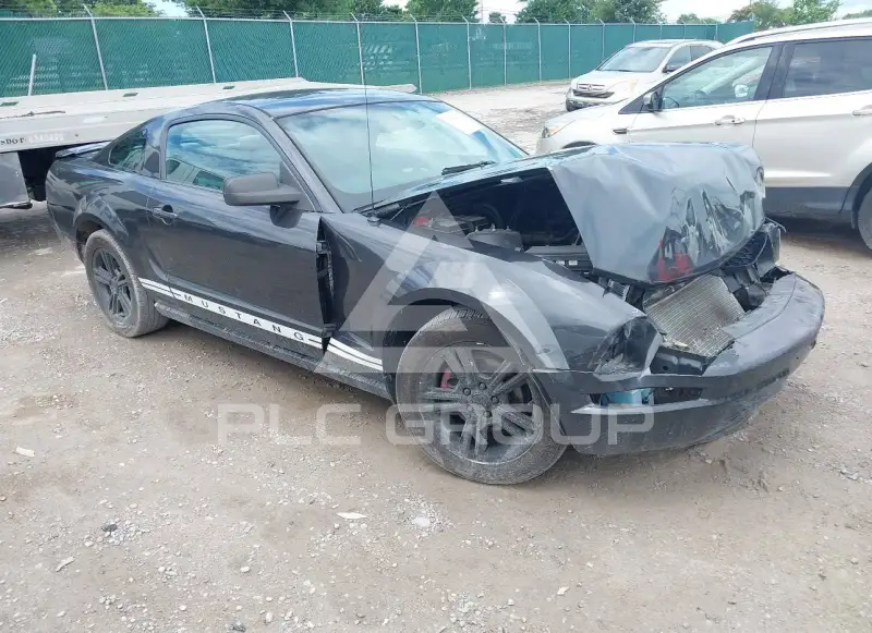 2008 Ford MUSTANG фото