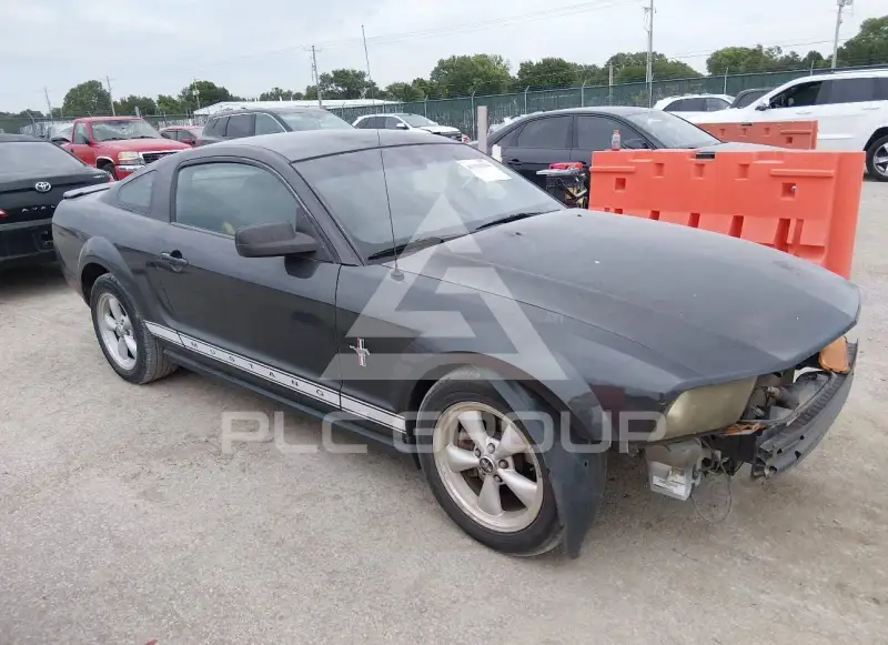 2008 Ford MUSTANG photo