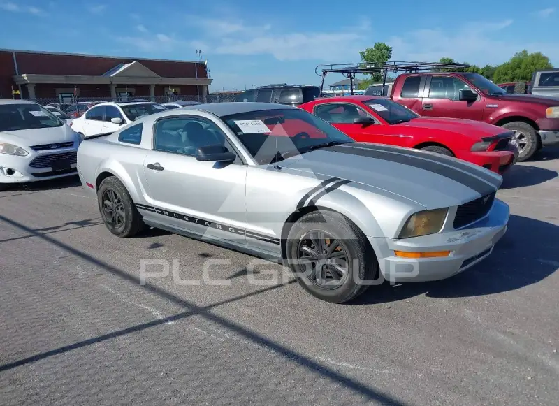 2008 Ford MUSTANG фото