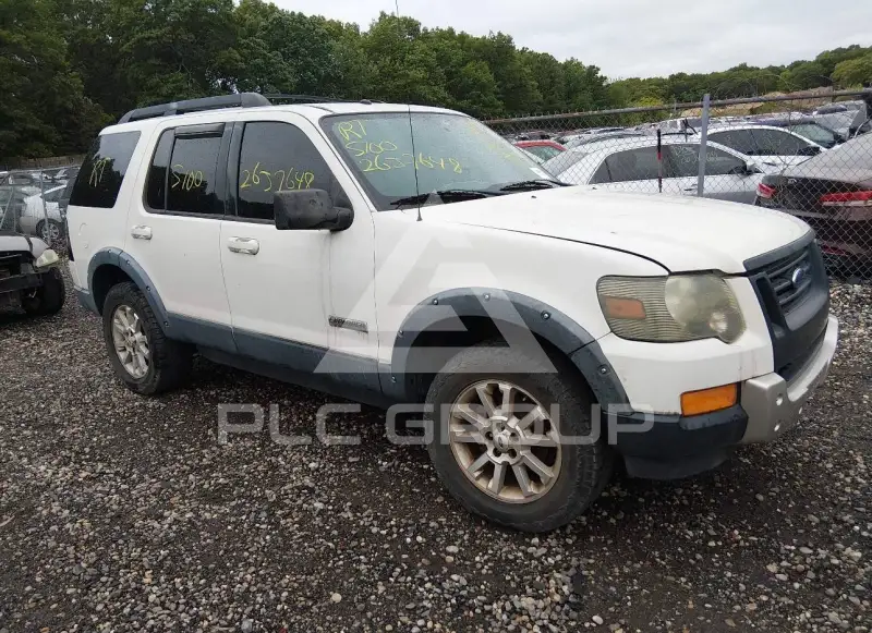 2008 Ford EXPLORER photo