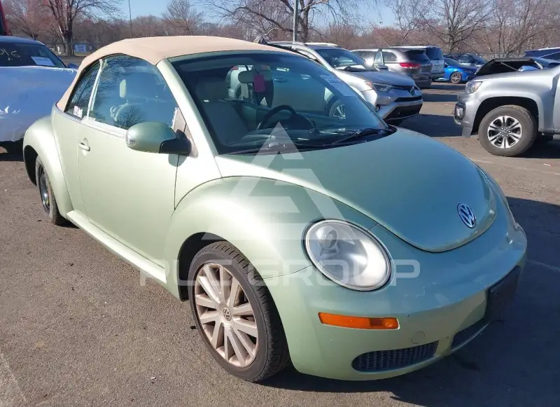 2008 Volkswagen BEETLE photo