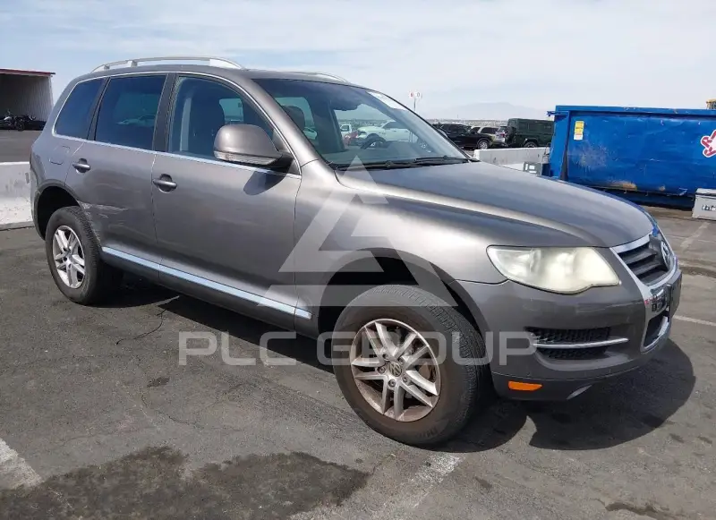 2008 Volkswagen Touareg photo