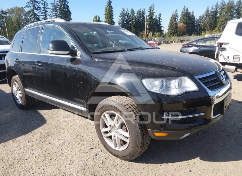 2008 Volkswagen Touareg photo