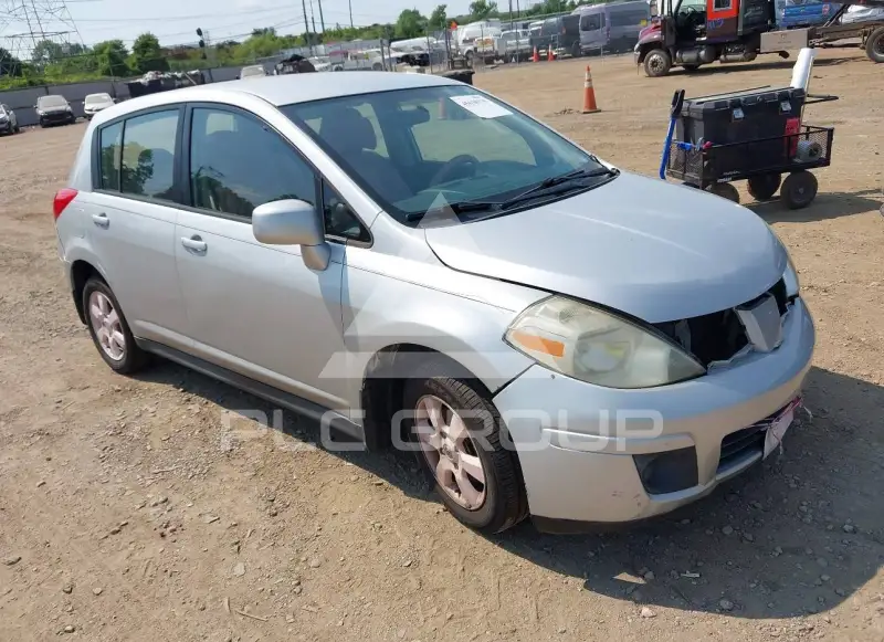2009 Nissan VERSA photo