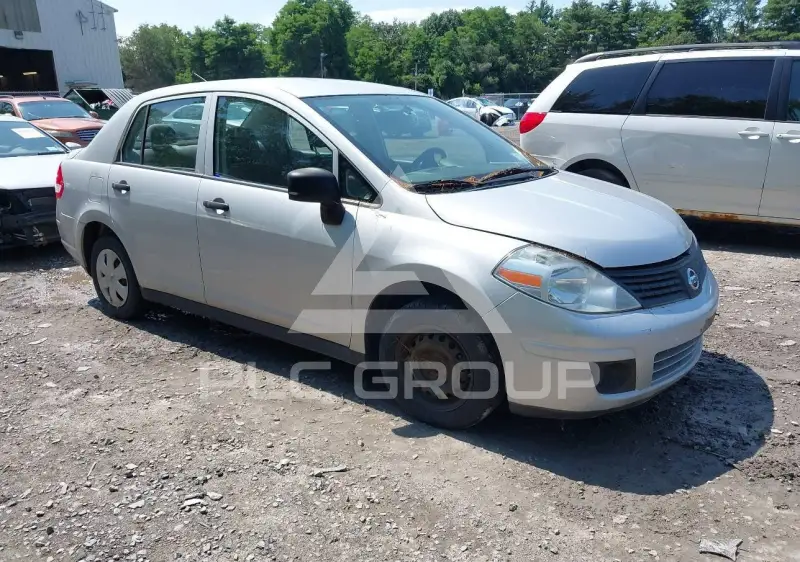2009 Nissan VERSA photo