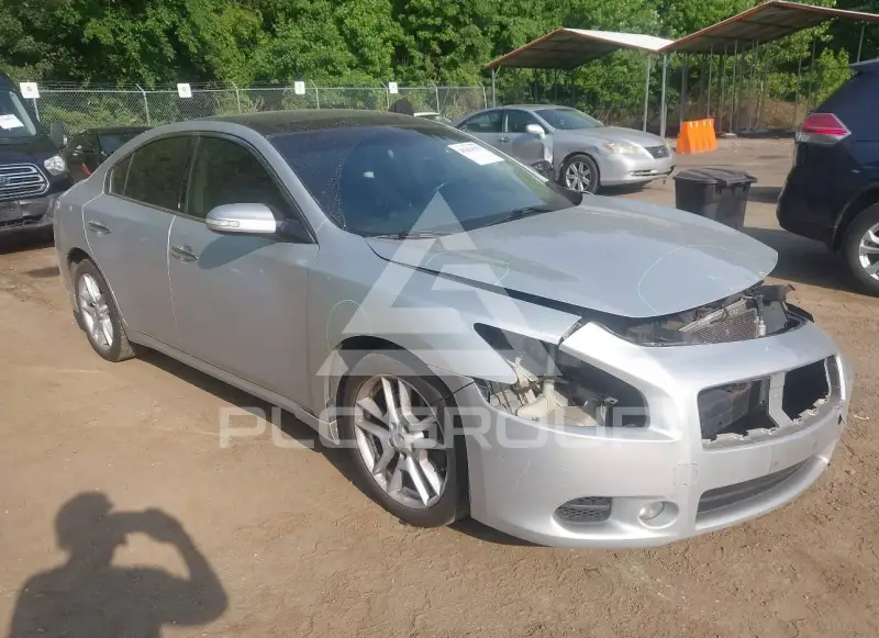 2009 Nissan MAXIMA photo