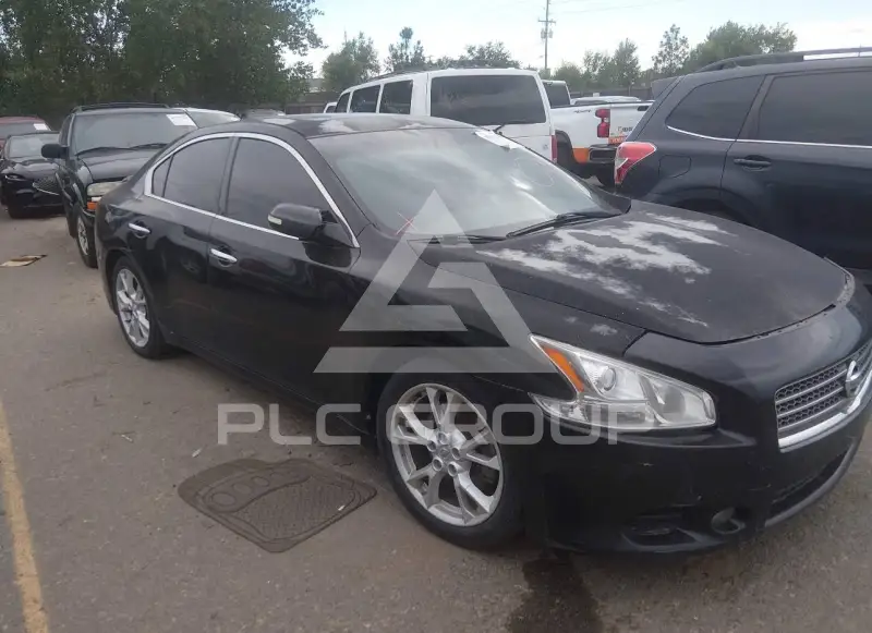 2009 Nissan MAXIMA photo