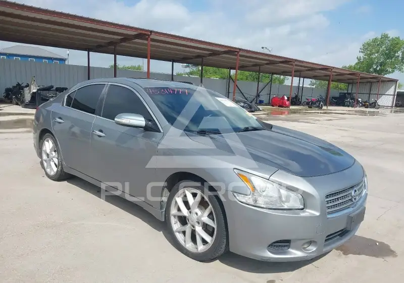 2009 Nissan MAXIMA photo
