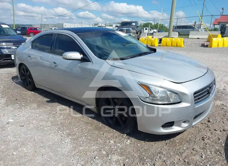 2009 Nissan MAXIMA photo