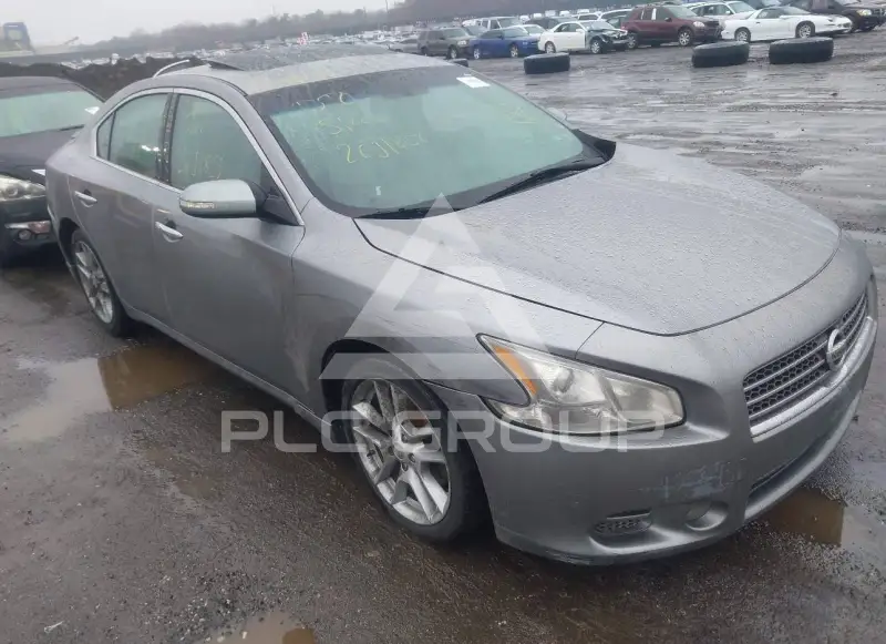 2009 Nissan MAXIMA photo