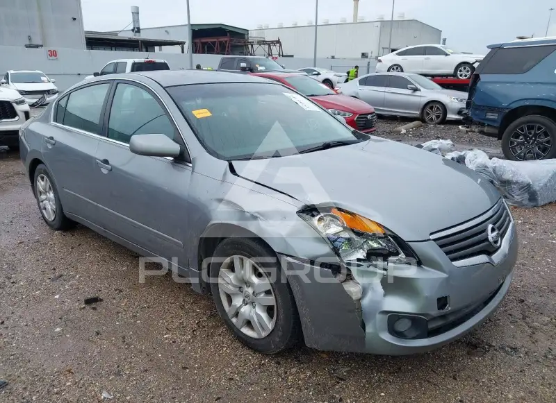 2009 Nissan ALTIMA photo