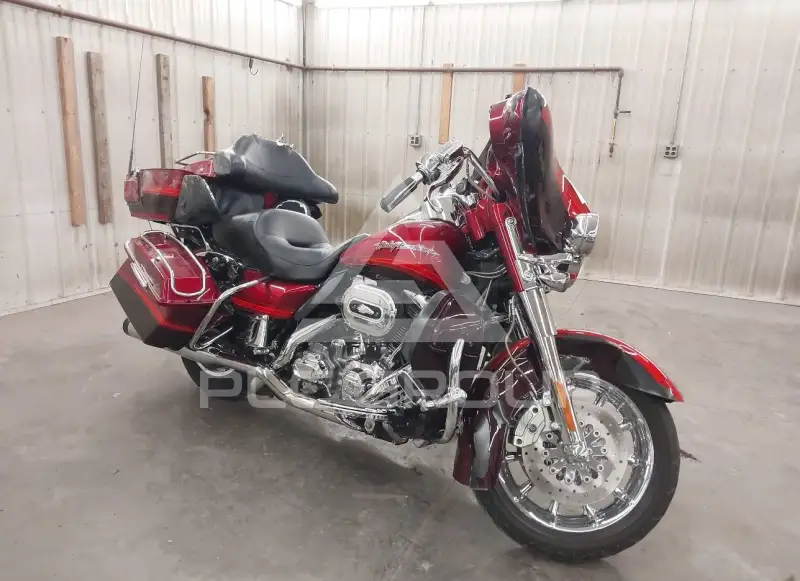 2009 Harley-Davidson FLHTCU фото