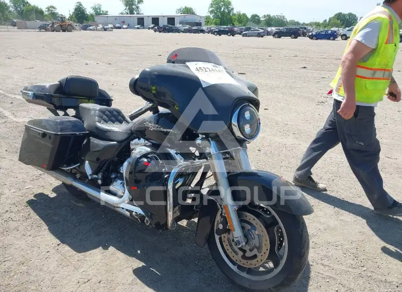 2009 Harley-Davidson FLHX фото