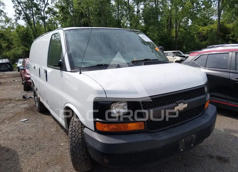2009 Chevrolet Express photo