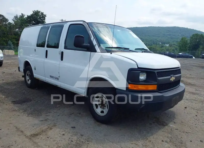 2009 Chevrolet Express photo