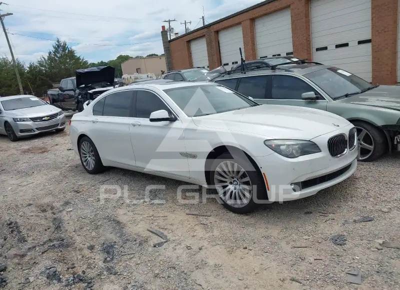 2009 BMW 750 фото