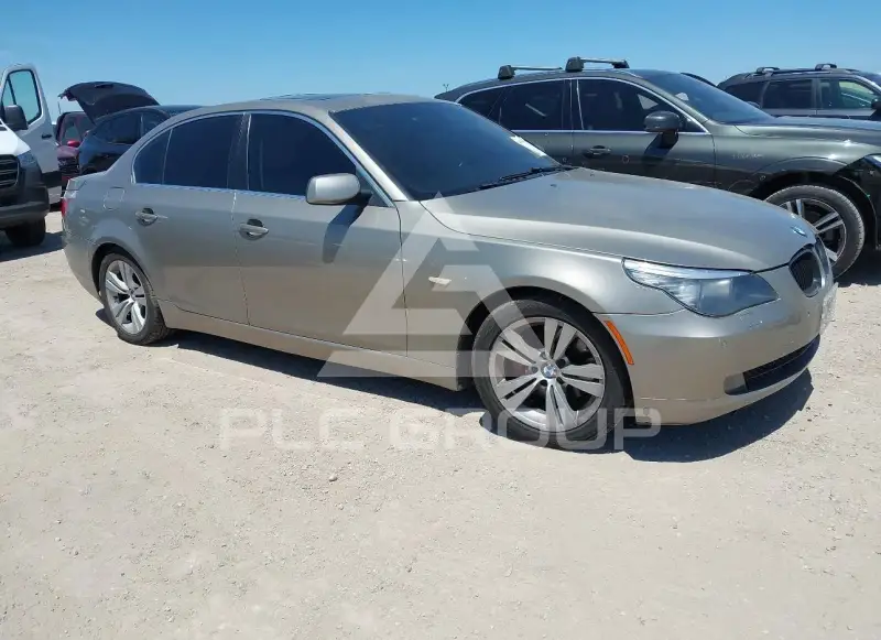 2009 BMW 528 photo