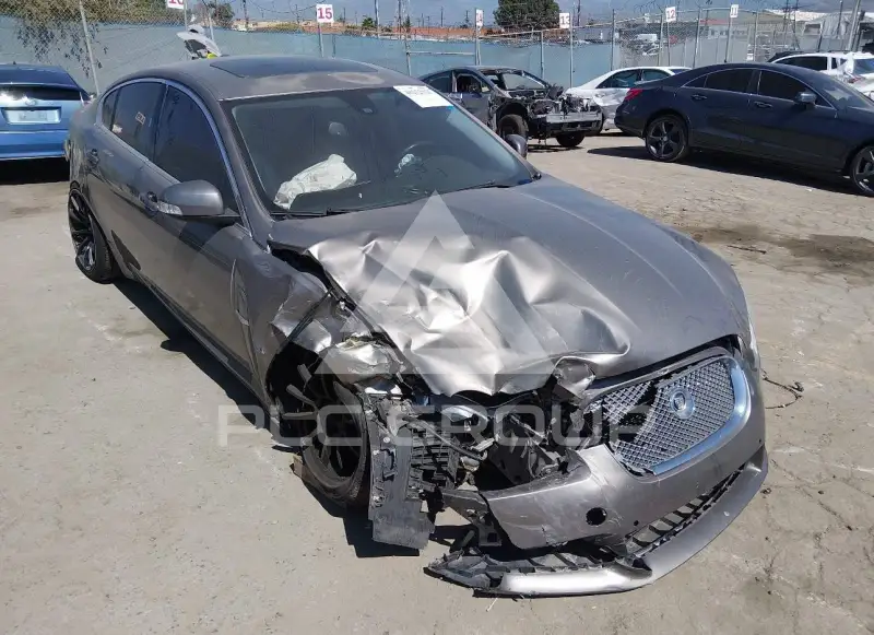2009 Jaguar XF фото