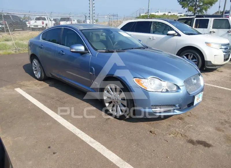 2009 Jaguar XF photo