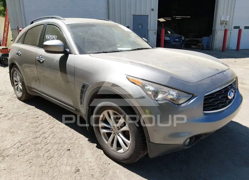 2009 Infinity FX35 фото