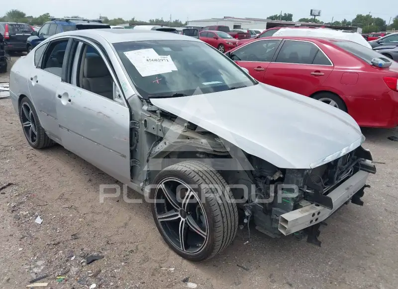 2009 Infinity M35 photo