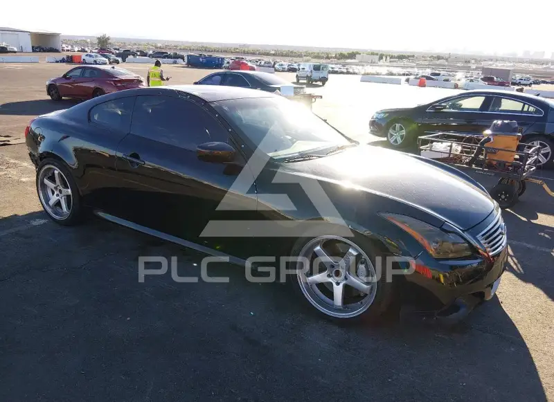 2009 Infinity G37 photo