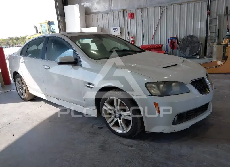 2009 Pontiac G8 photo