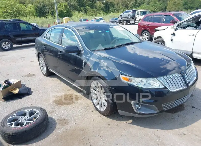2009 Lincoln MKS photo