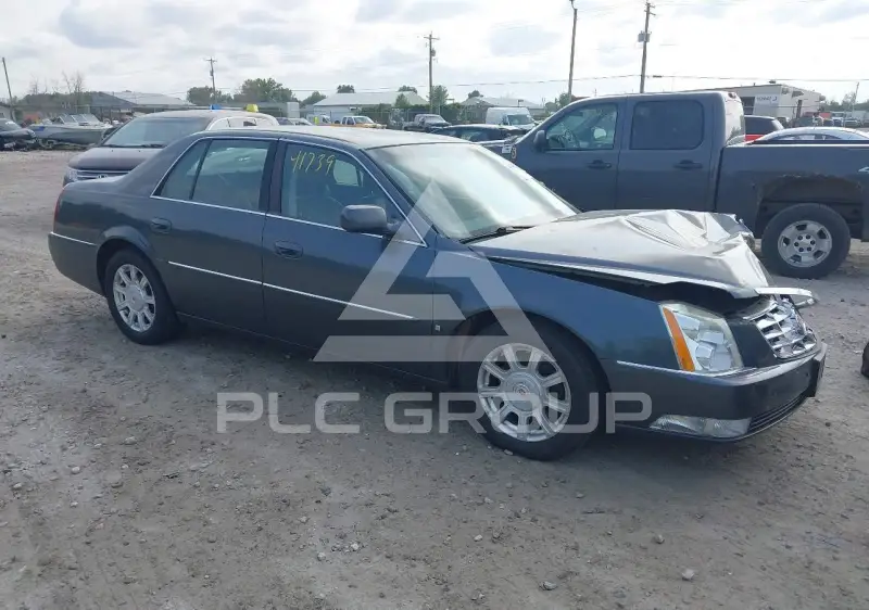 2009 Cadillac DTS photo