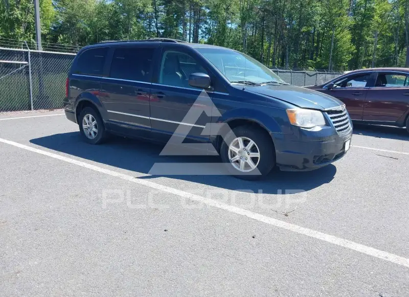 2009 Chrysler TOWN & COUNTRY фото