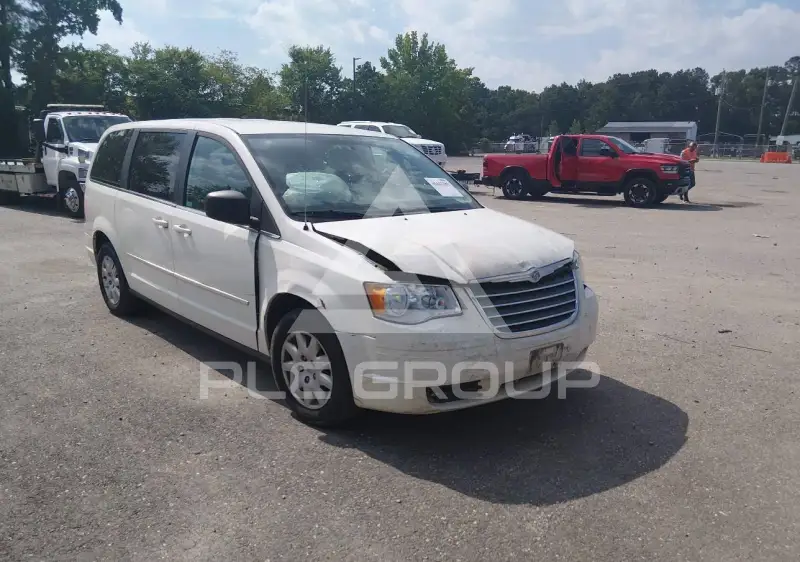 2009 Chrysler TOWN & COUNTRY photo