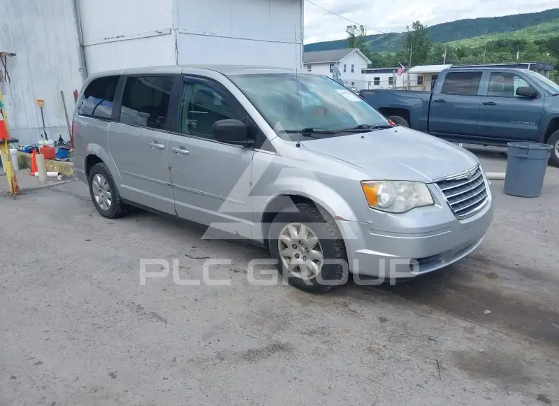 2009 Chrysler TOWN & COUNTRY photo