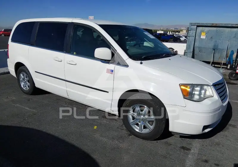 2009 Chrysler TOWN & COUNTRY фото