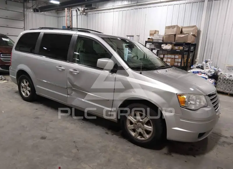 2009 Chrysler TOWN & COUNTRY фото