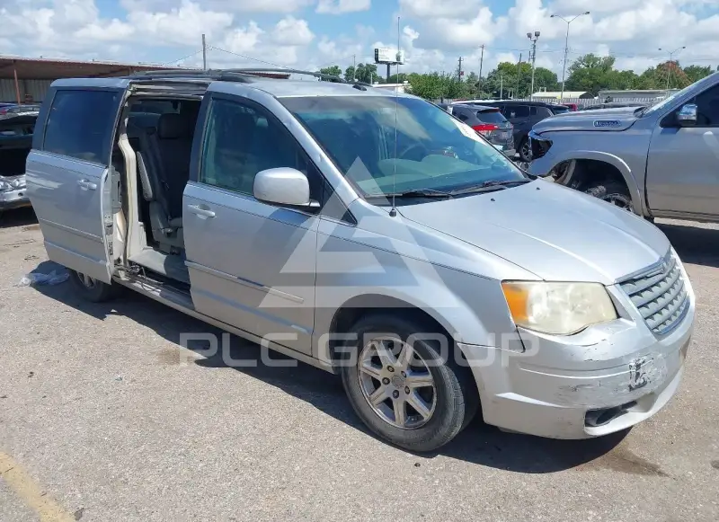 2009 Chrysler TOWN & COUNTRY фото