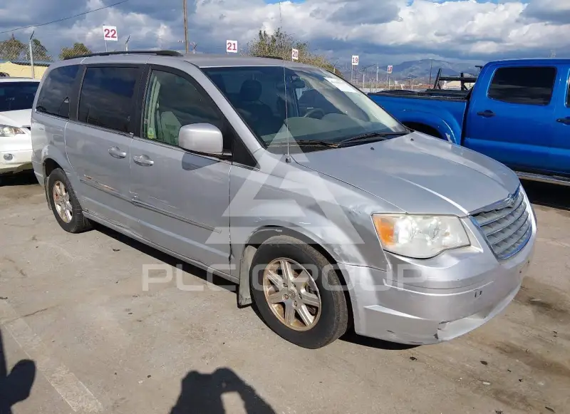 2009 Chrysler TOWN & COUNTRY фото