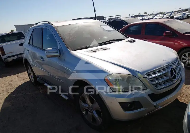 2009 Mercedes Benz ML 320 фото