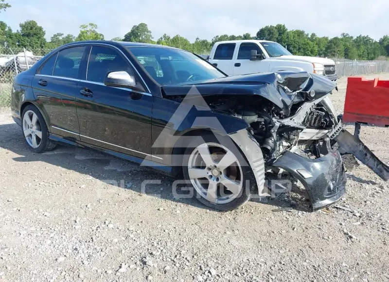 2009 Mercedes Benz C 300 photo